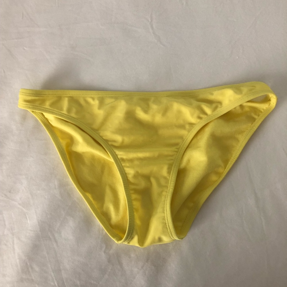 Old Navy bikini bottoms size M